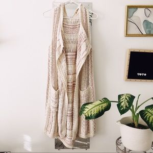 ❣️Willow & Clay Sleeveless Long Crochet Cardigan
